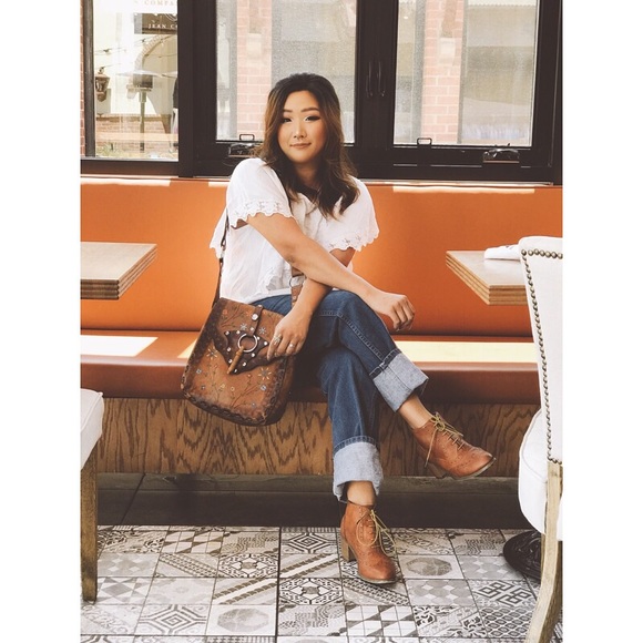 🌵 A L I T T L E A B O U T M E 🌵 - Picture 2 of 5